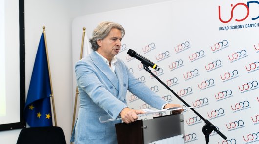 Wydarzenia z udziałem Zastępcy Prezesa UODO Konrada Komornickiego: lipiec-sierpień 2026 r.